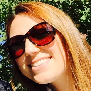 Meet your Posher, Lexi